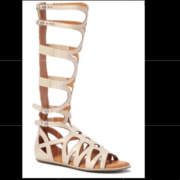 Gentle souls Brie Nubuck Gladiator - Picture 1 of 8